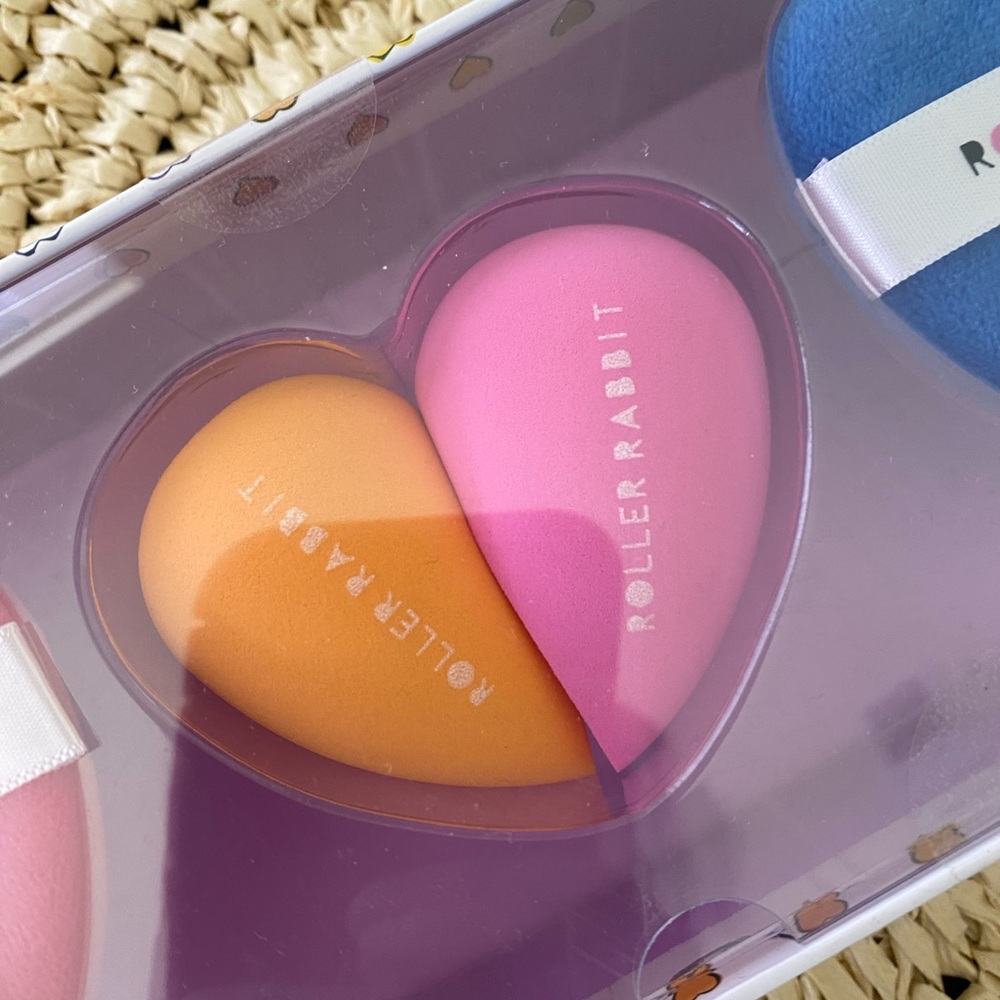 Roller Rabbit Heart Makeup Sponge Set - Pink, Orange - Picture 3 of 5